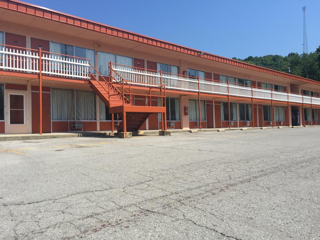 Daniel Boone Motor Inn Pikeville Exterior foto