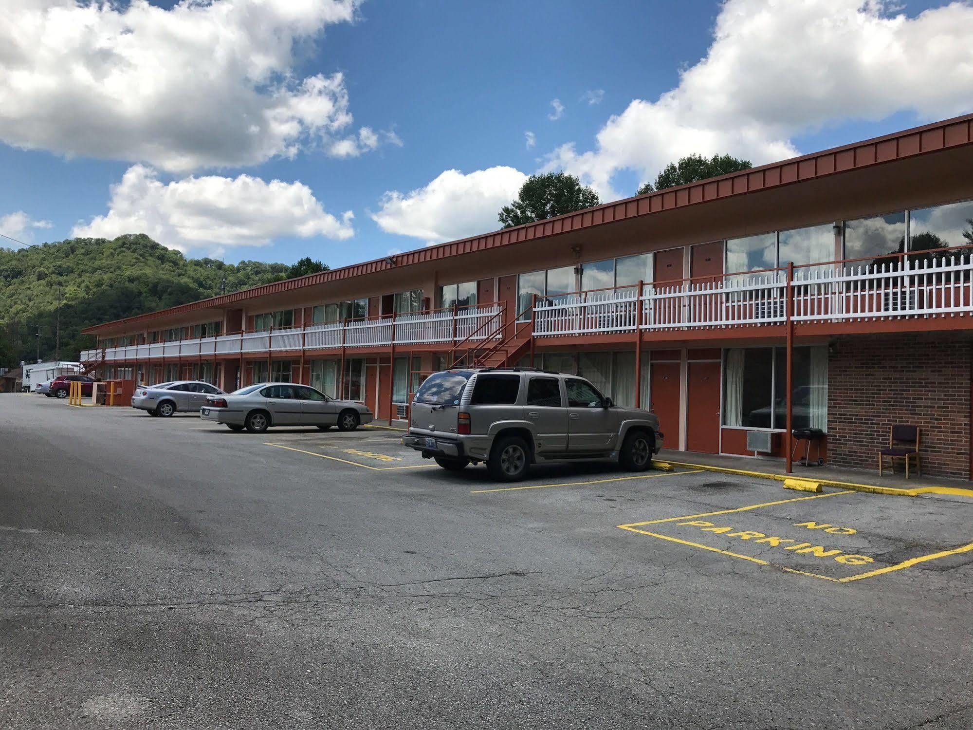 Daniel Boone Motor Inn Pikeville Exterior foto