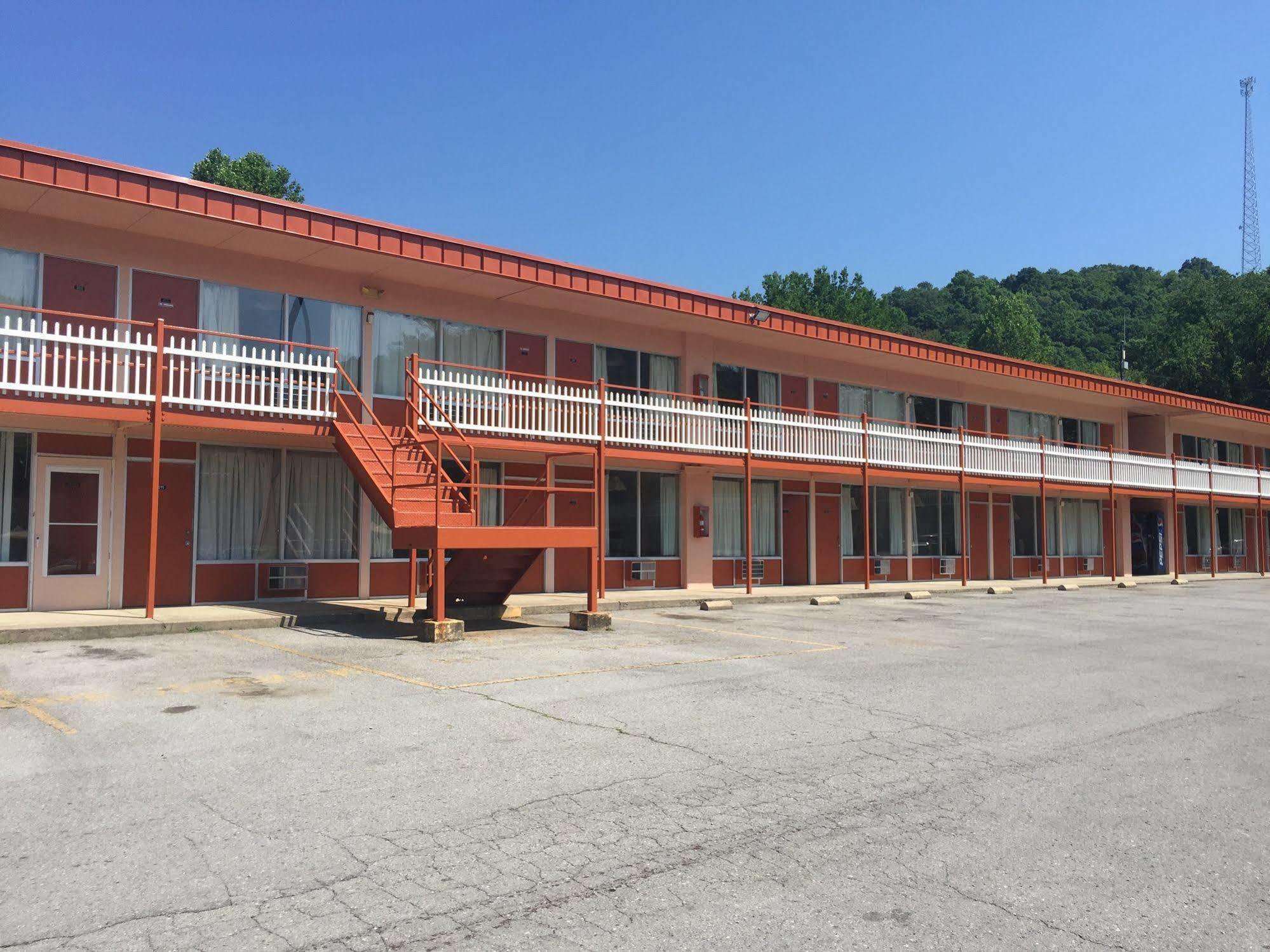 Daniel Boone Motor Inn Pikeville Exterior foto